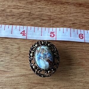 Vintage Gold-Tone ceramic and metal pin